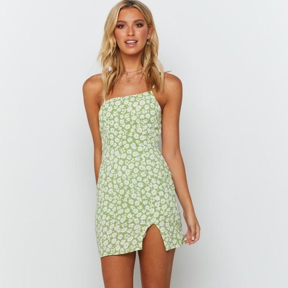 Beginning Boutique Dress- Size 4